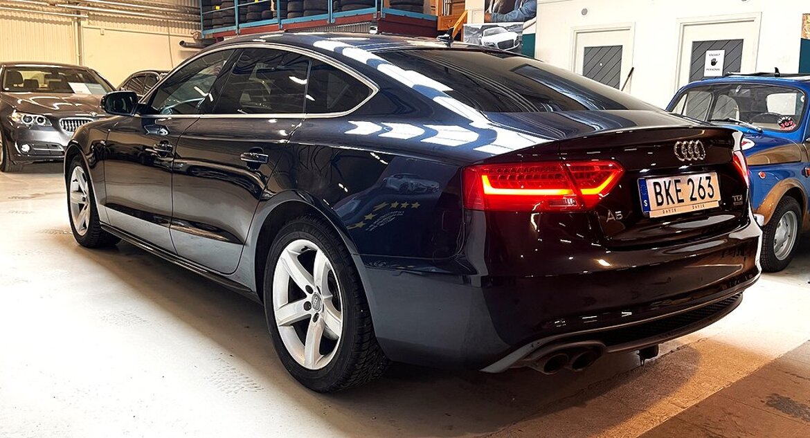 BKE263 Audi A5 Sportback 2.0 TDI DPF DRAG quattro Sline 177hk Wayke