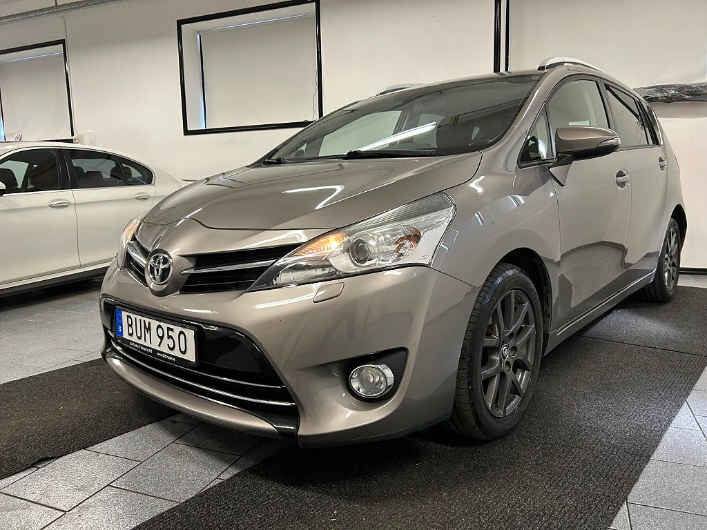 Toyota Verso 112 л.с.