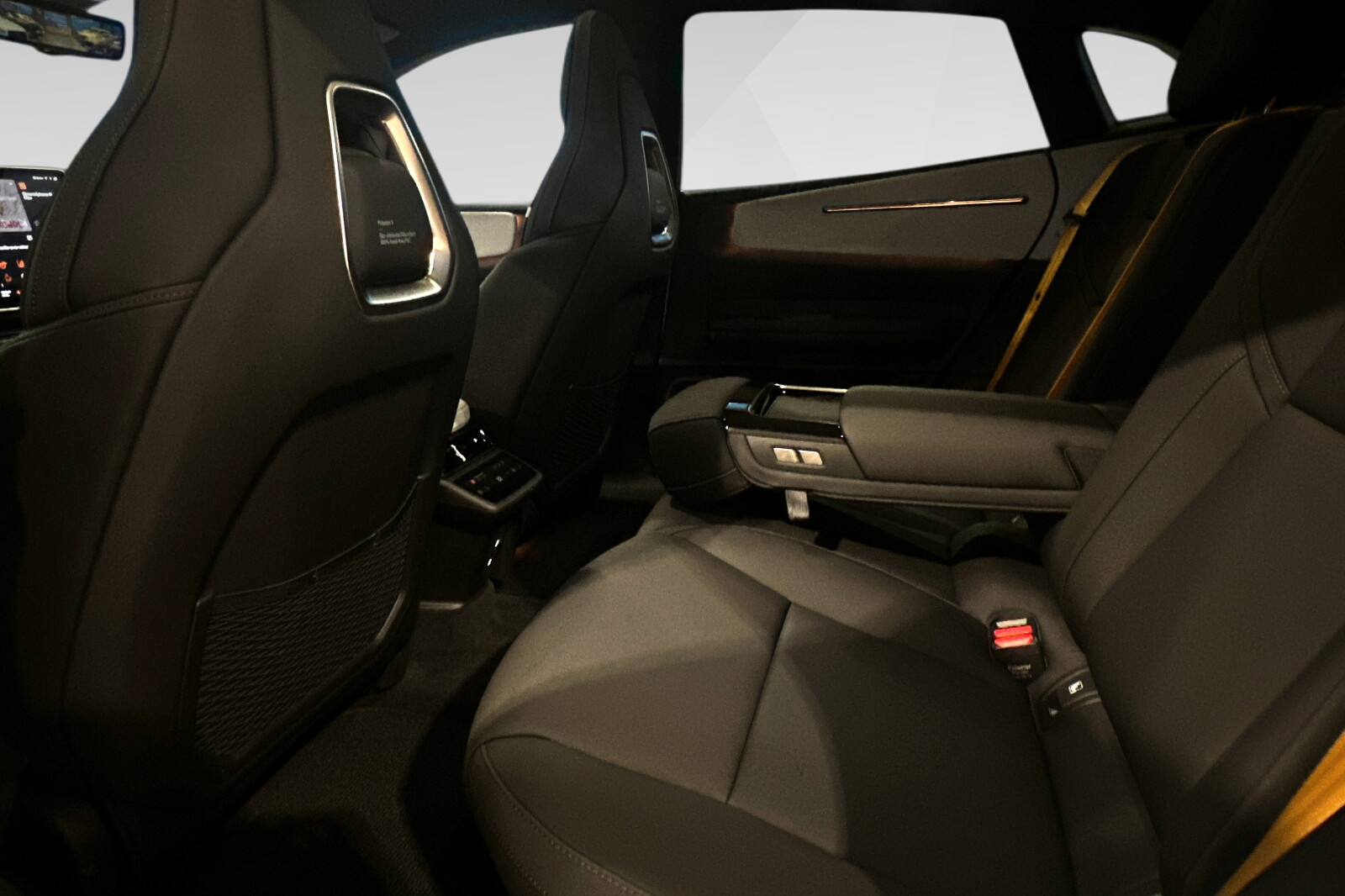 Polestar 4 Long Range Dual motor bilde 23