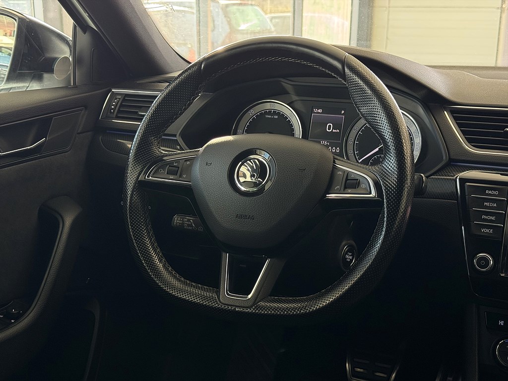 Škoda Superb Kombi 2.0 TDI 4x4 SCR DSG Sekventiell, 190hk, 2017