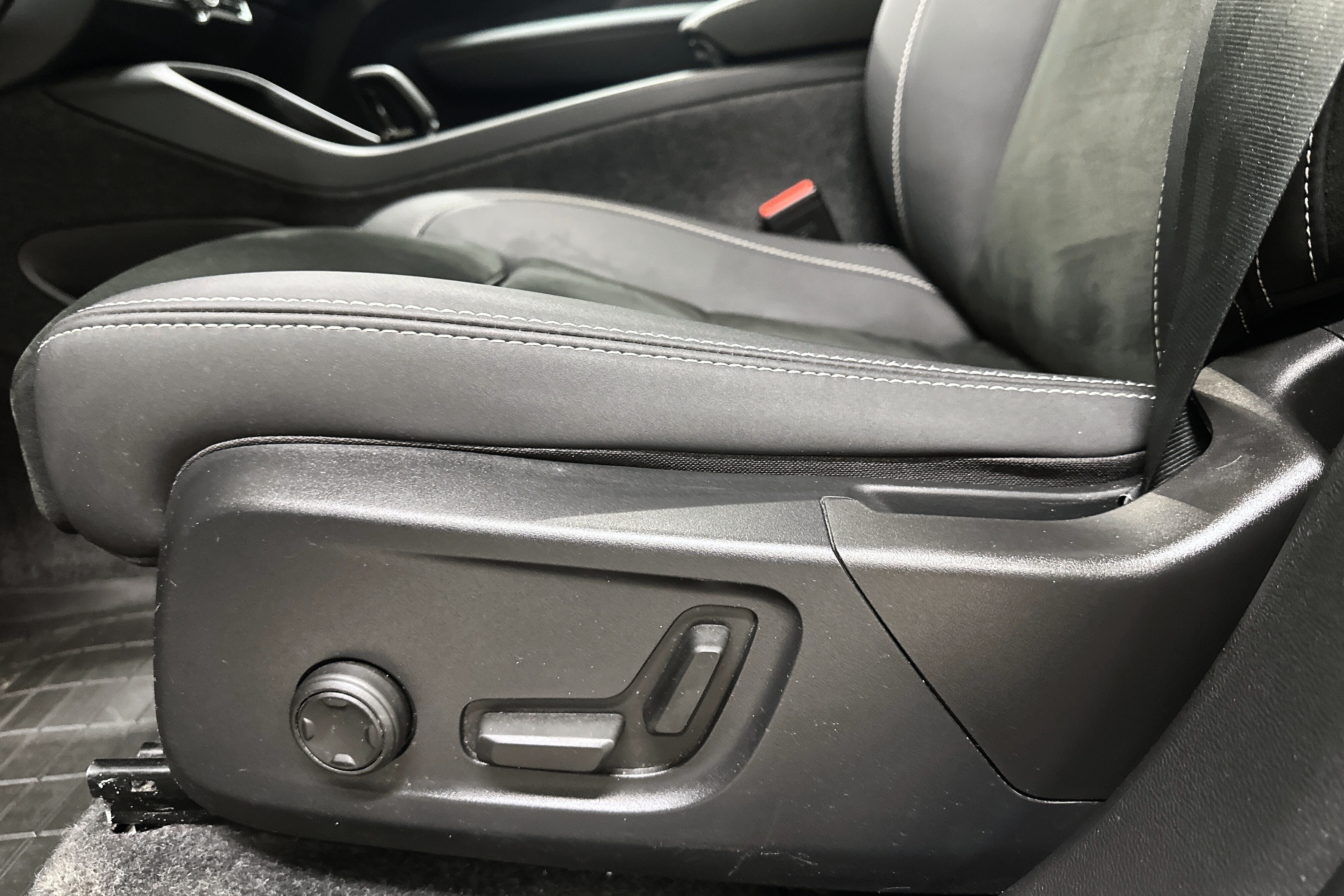 Volvo C40 Recharge Twin motor bilde 19