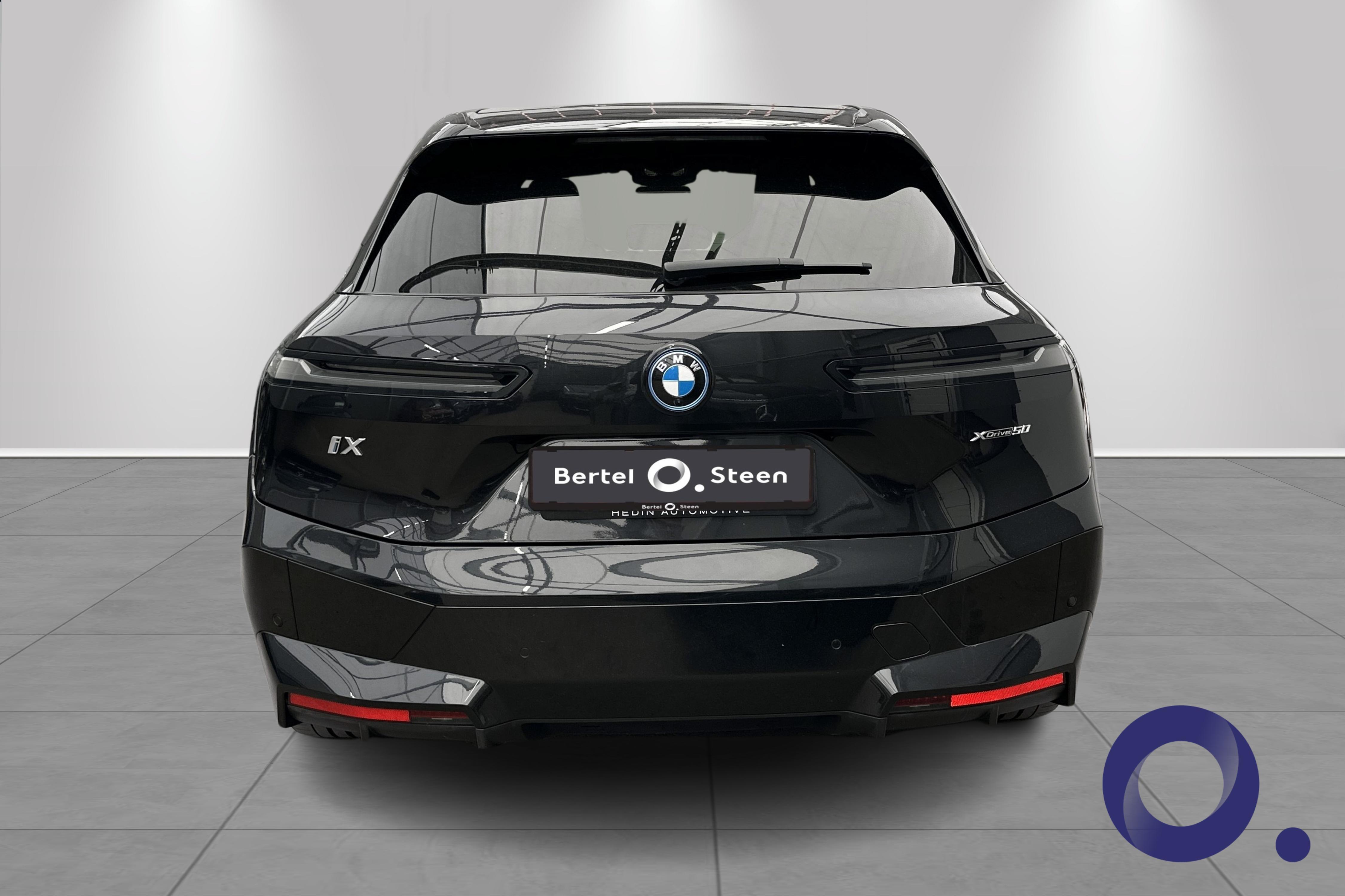 BMW iX xDrive50, 524hp, 2022