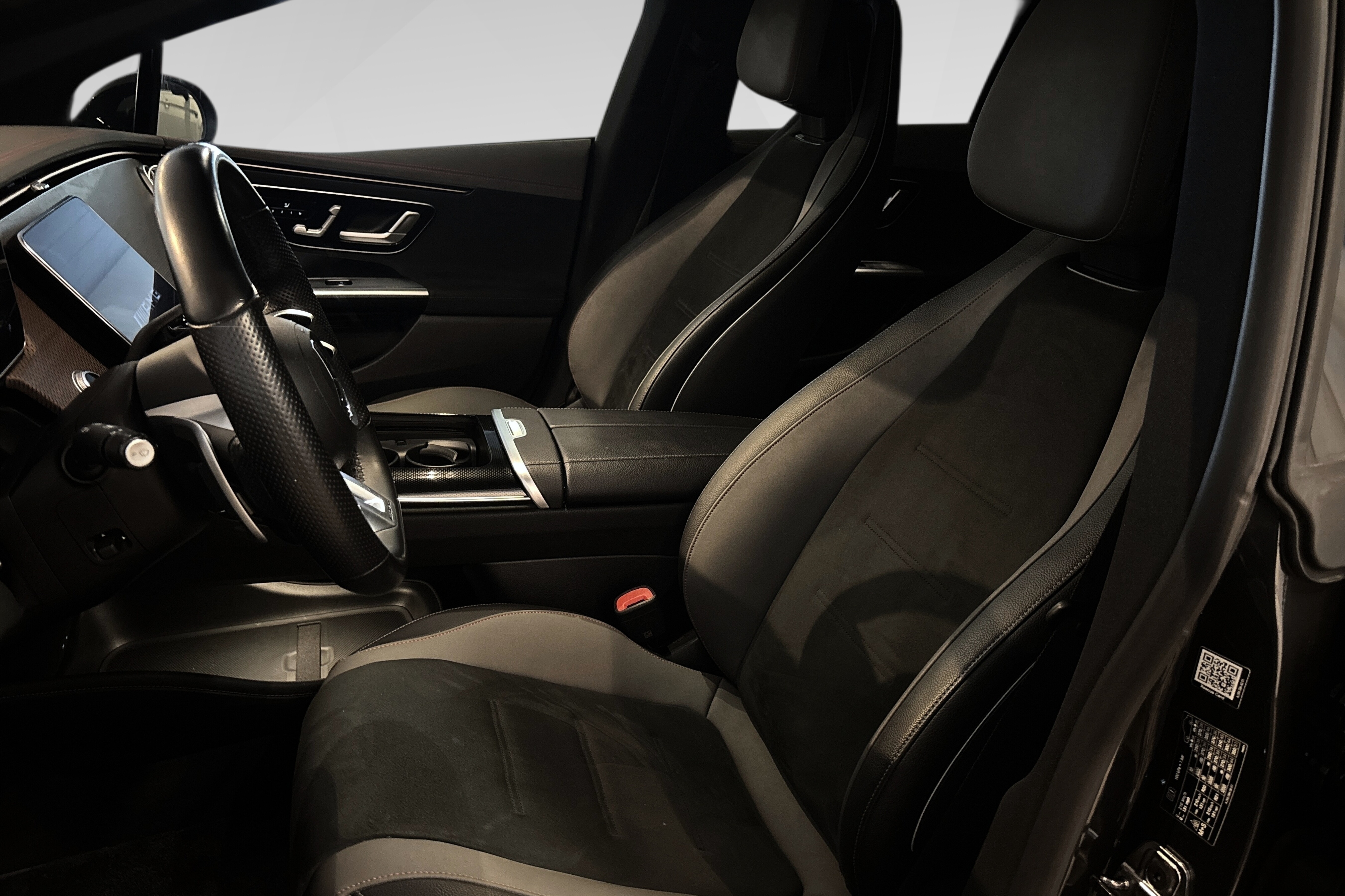 Mercedes-Benz AMG EQE 43 4MATIC bilde 10