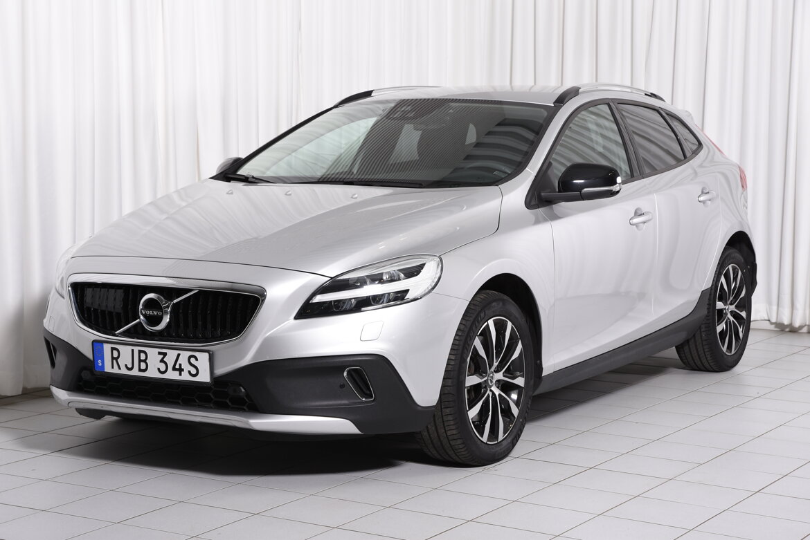 RJB34S – Volvo V40 Cross Country