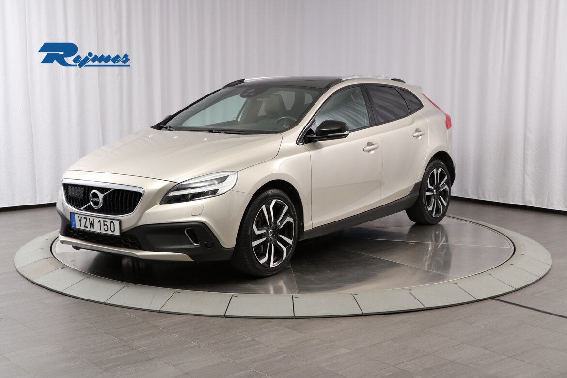 For Sale Volvo V40 Cross Country T4 Awd Geartronic 190hp 18 For Sale At Rejmes Orebro