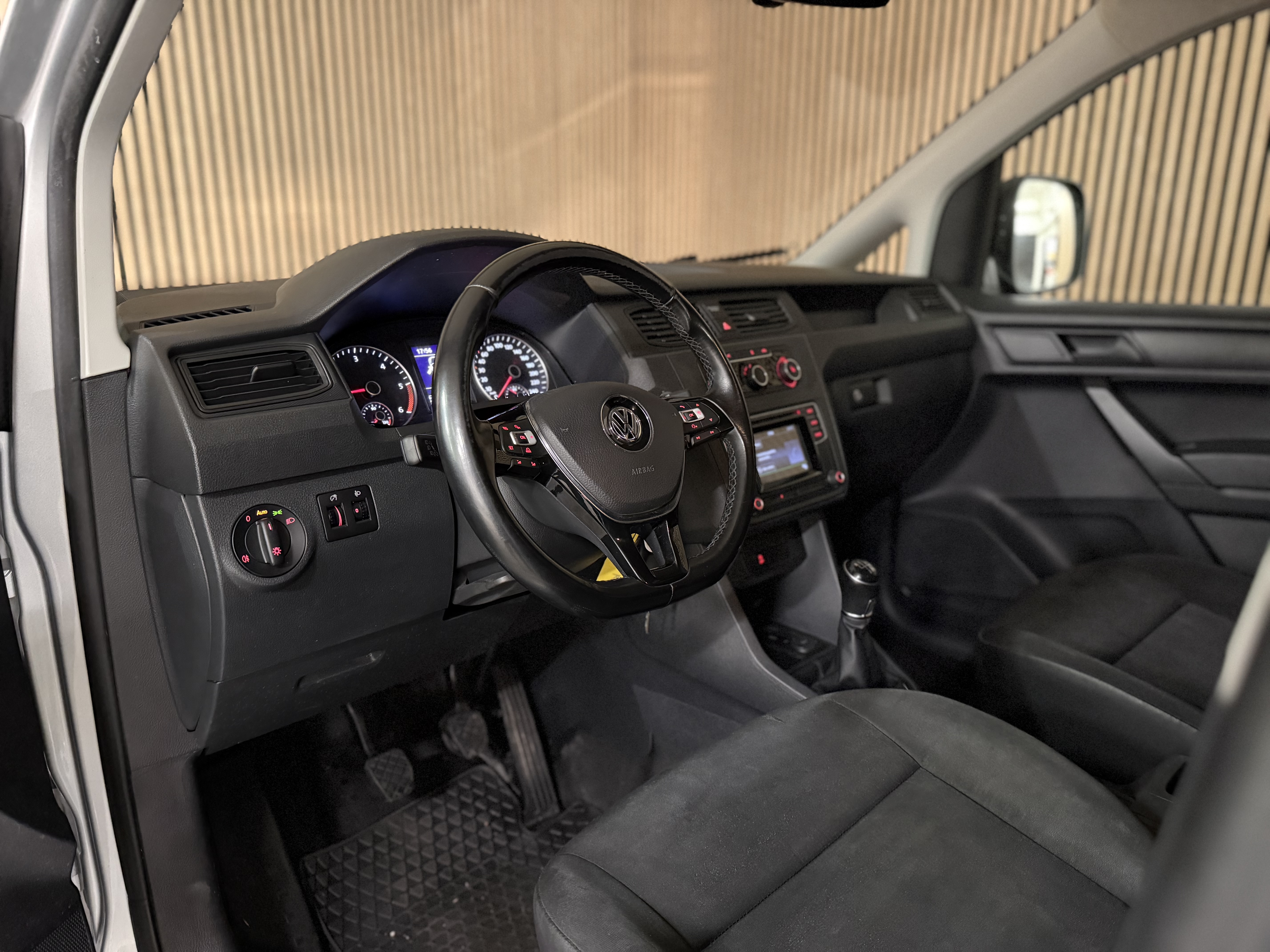 Volkswagen Caddy Van 2.0 TDI BMT Manual, 102hp, 2018