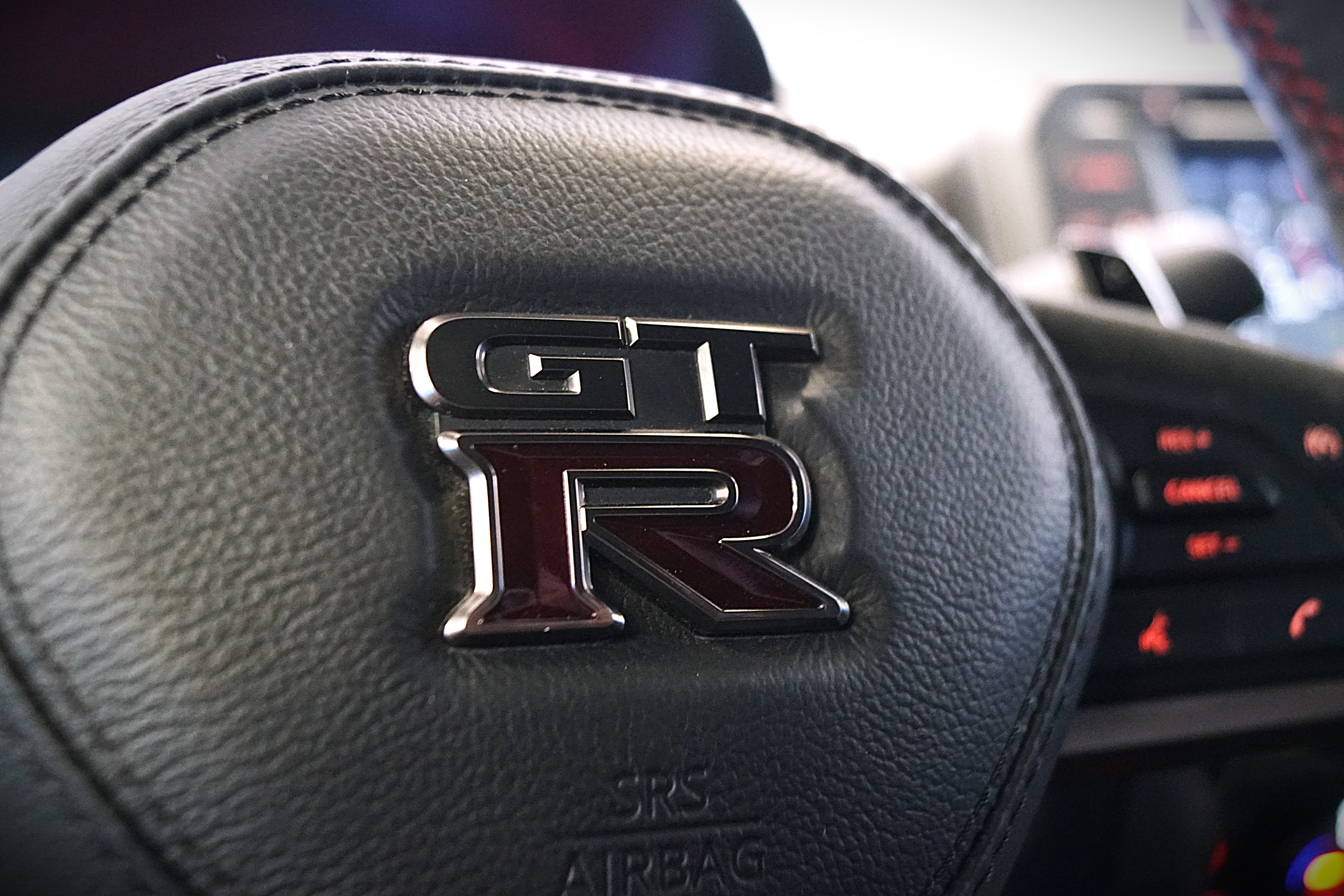 Nissan GT-R 3.8 V6 4x4 DCT, 570hp, 2018
