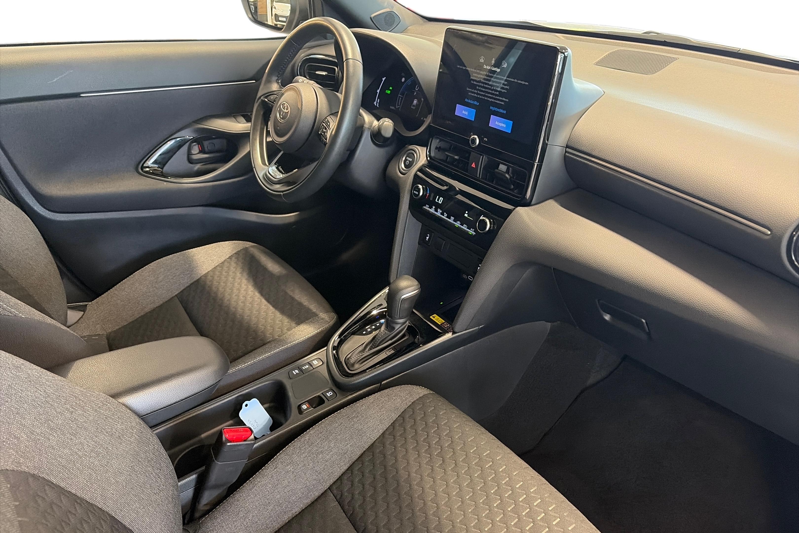 Toyota Yaris Cross Hybrid 115 2025, bild 7/10