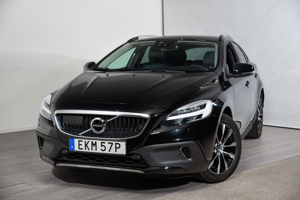 EKM57P – Volvo V40 Cross Country