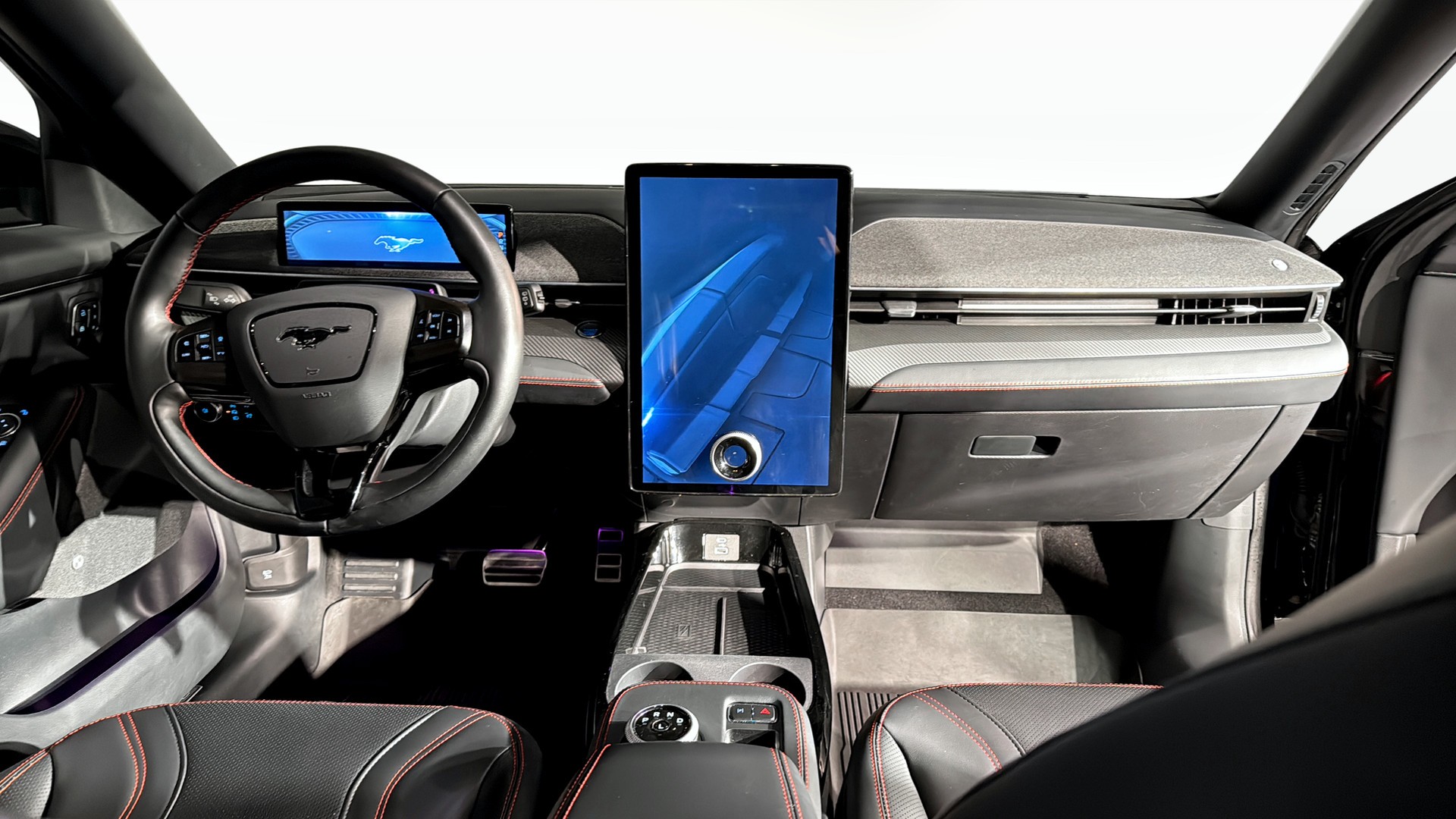 Ford Mustang Mach-E Standard Range AWD, 269hp, 2021