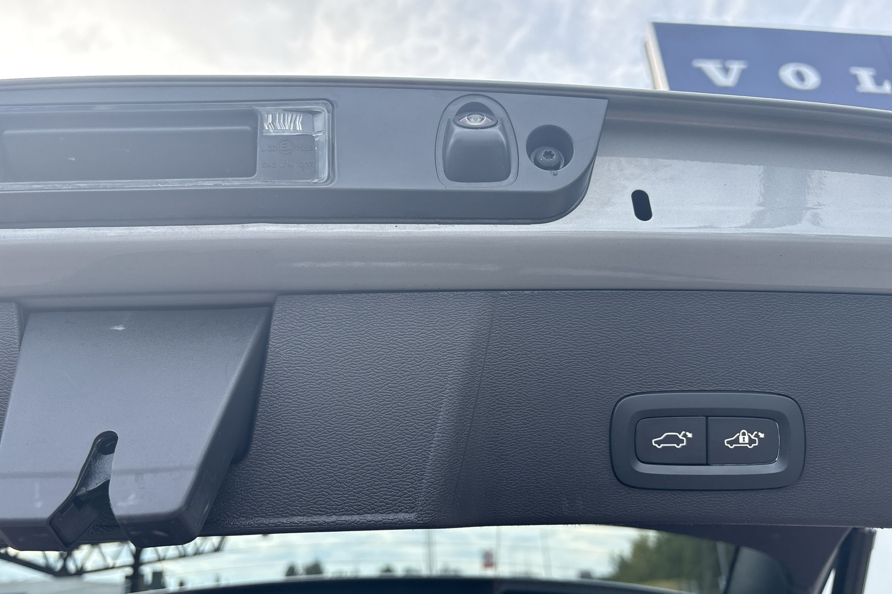 Volvo EX40 Single Motor Extended Range, 252ps, 2025