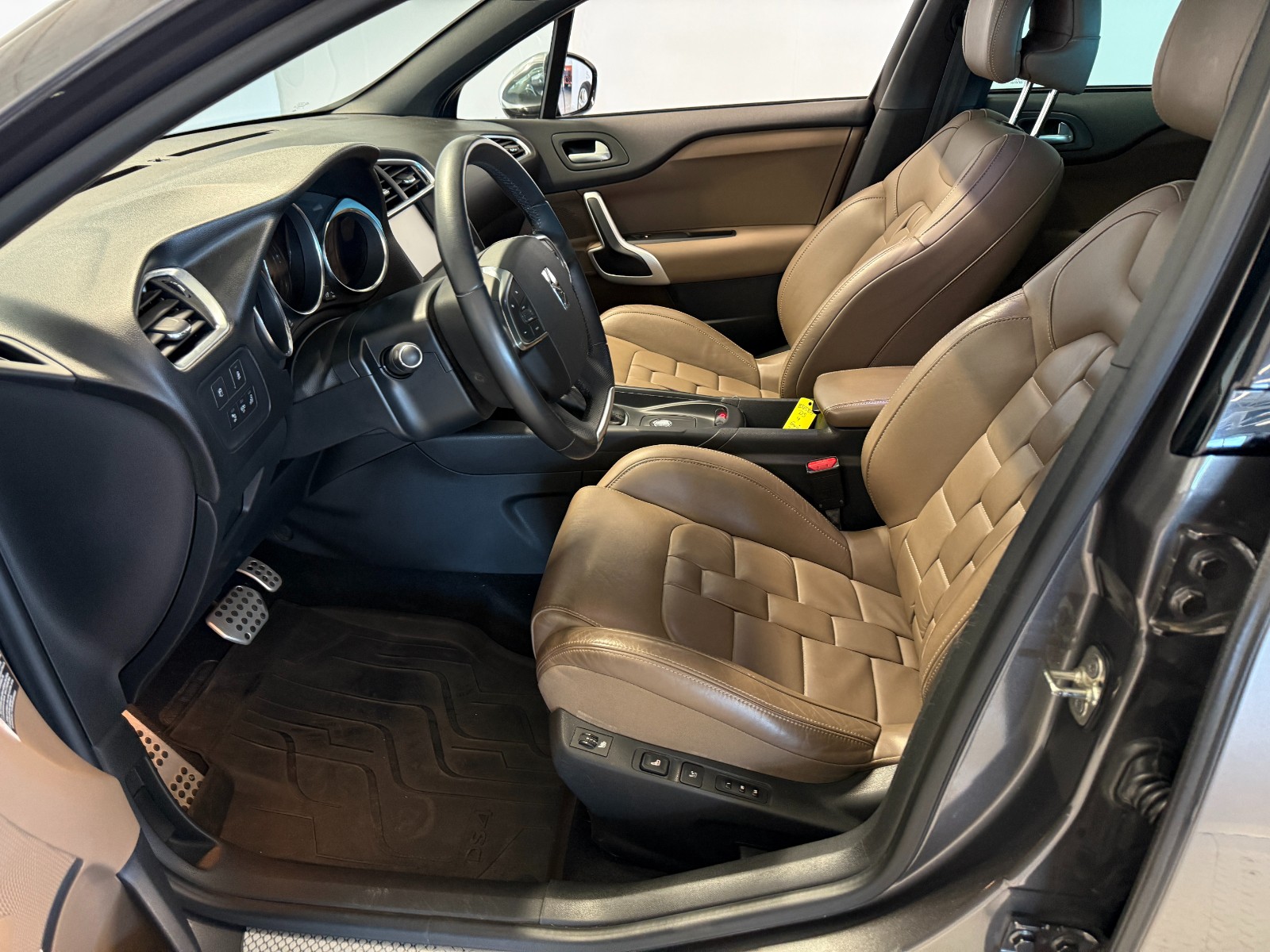 DS 4 2.0 BlueHDi Automatic, 6-trins, 181ps, 2017