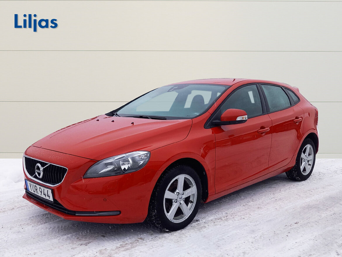 YUR944 – Volvo V40