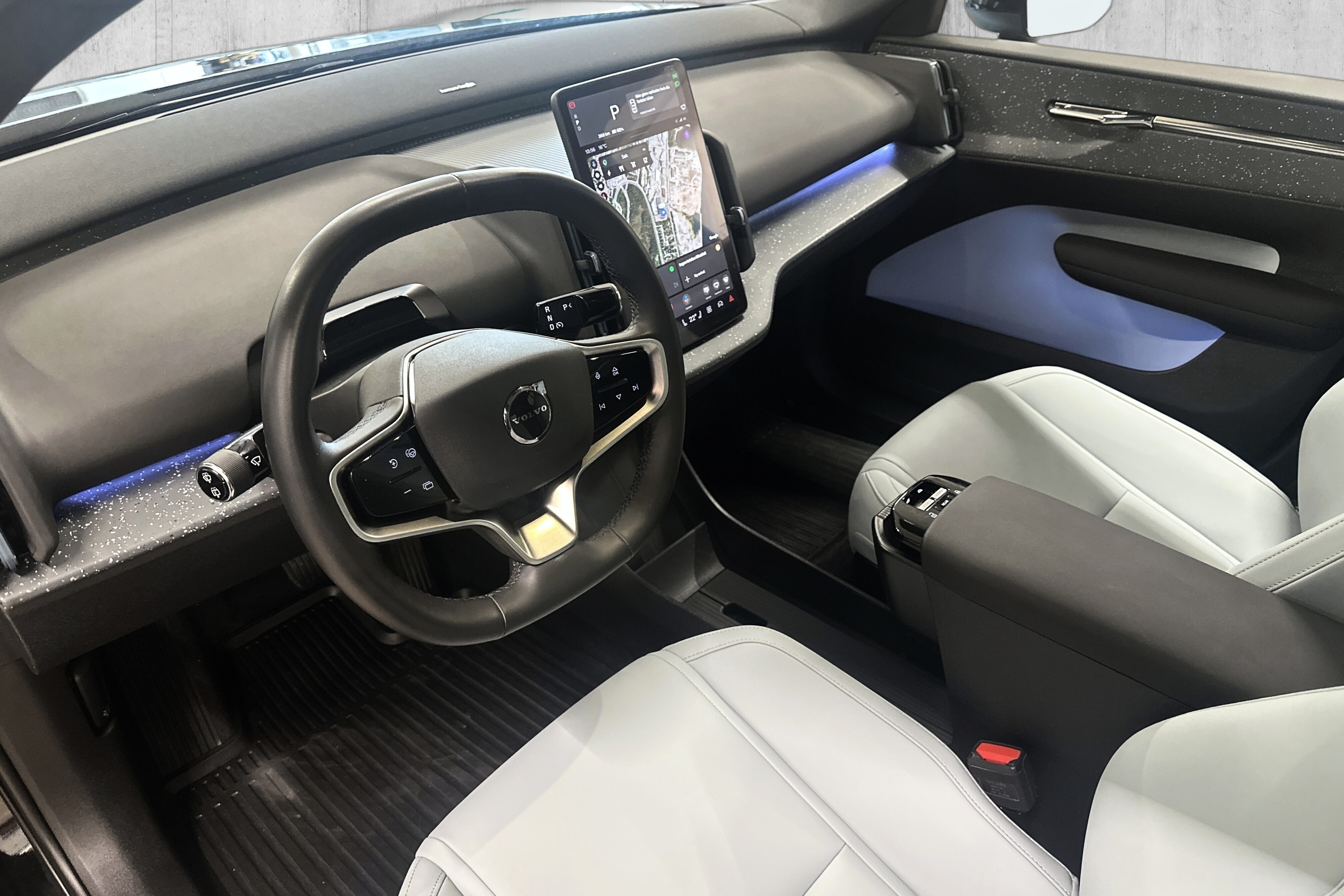Volvo EX30 Twin Motor Performance bilde 11