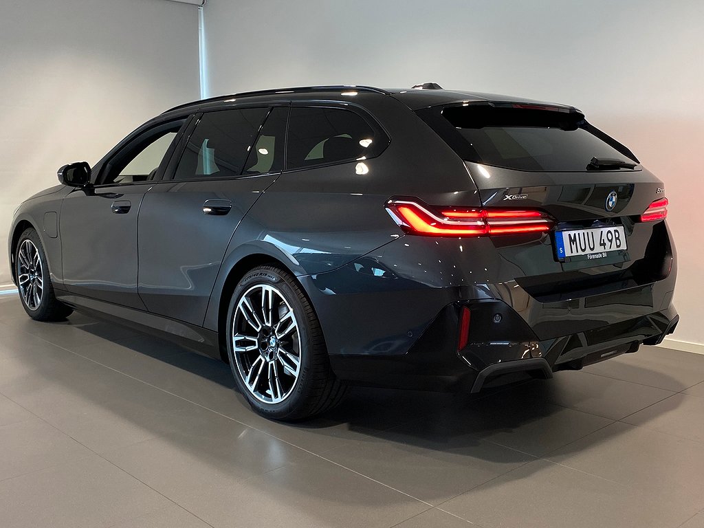 BMW 530e xDrive Touring Steptronic, 8-trinn, 299ps, 2026