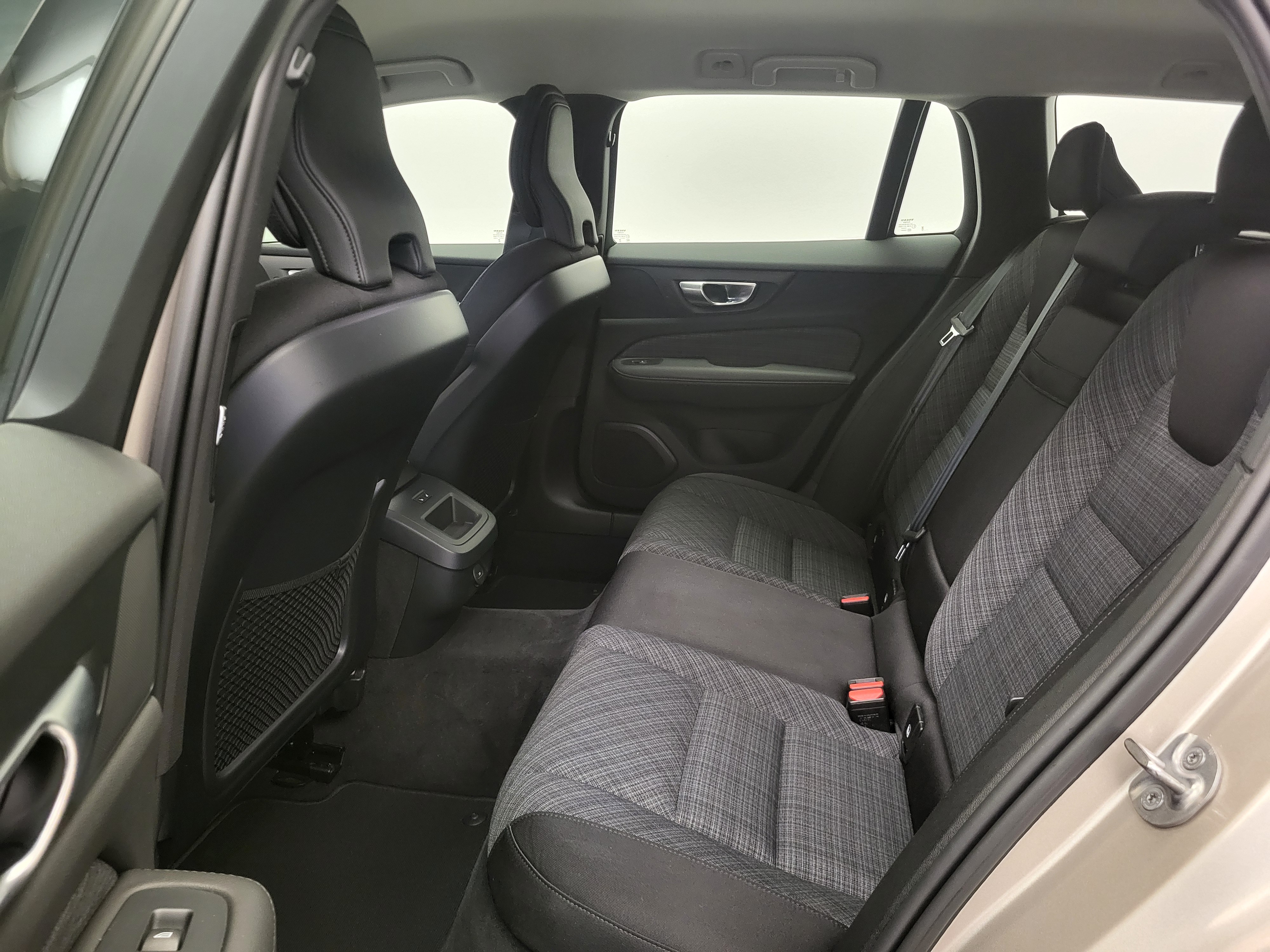 Volvo V60 B4 DCT, 197hk, 2024