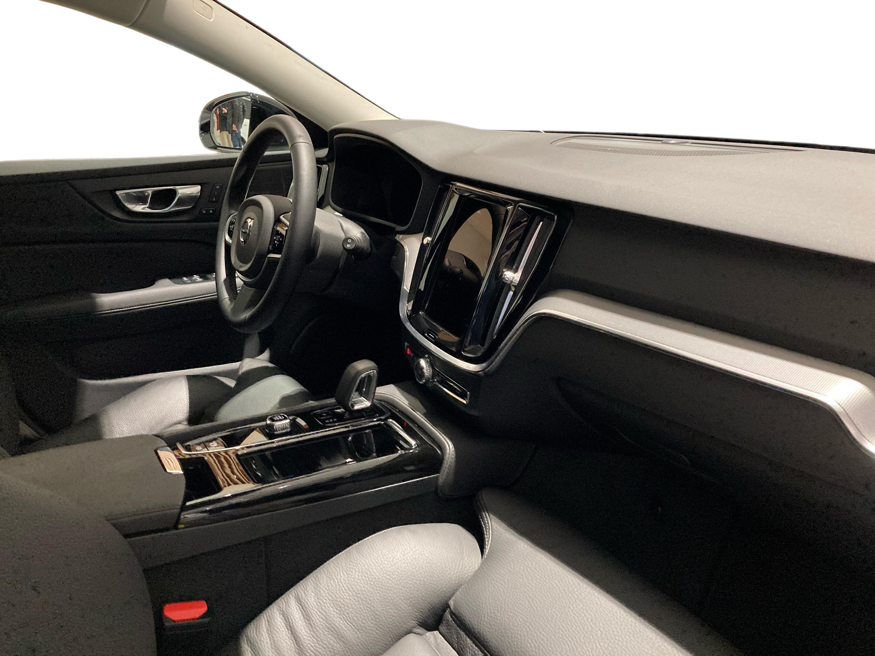 Volvo V60 T6 Plus Dark Nordic Edition 2026, kuva 4/15