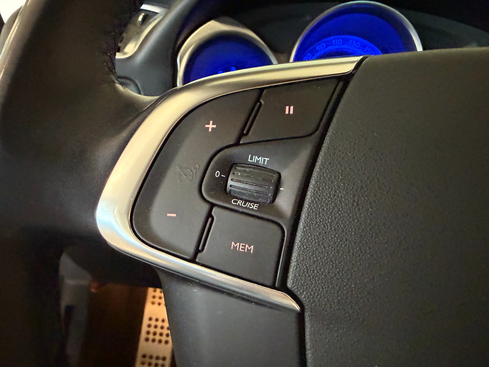 DS 4 2.0 BlueHDi Automatic, 6-trins, 181ps, 2017