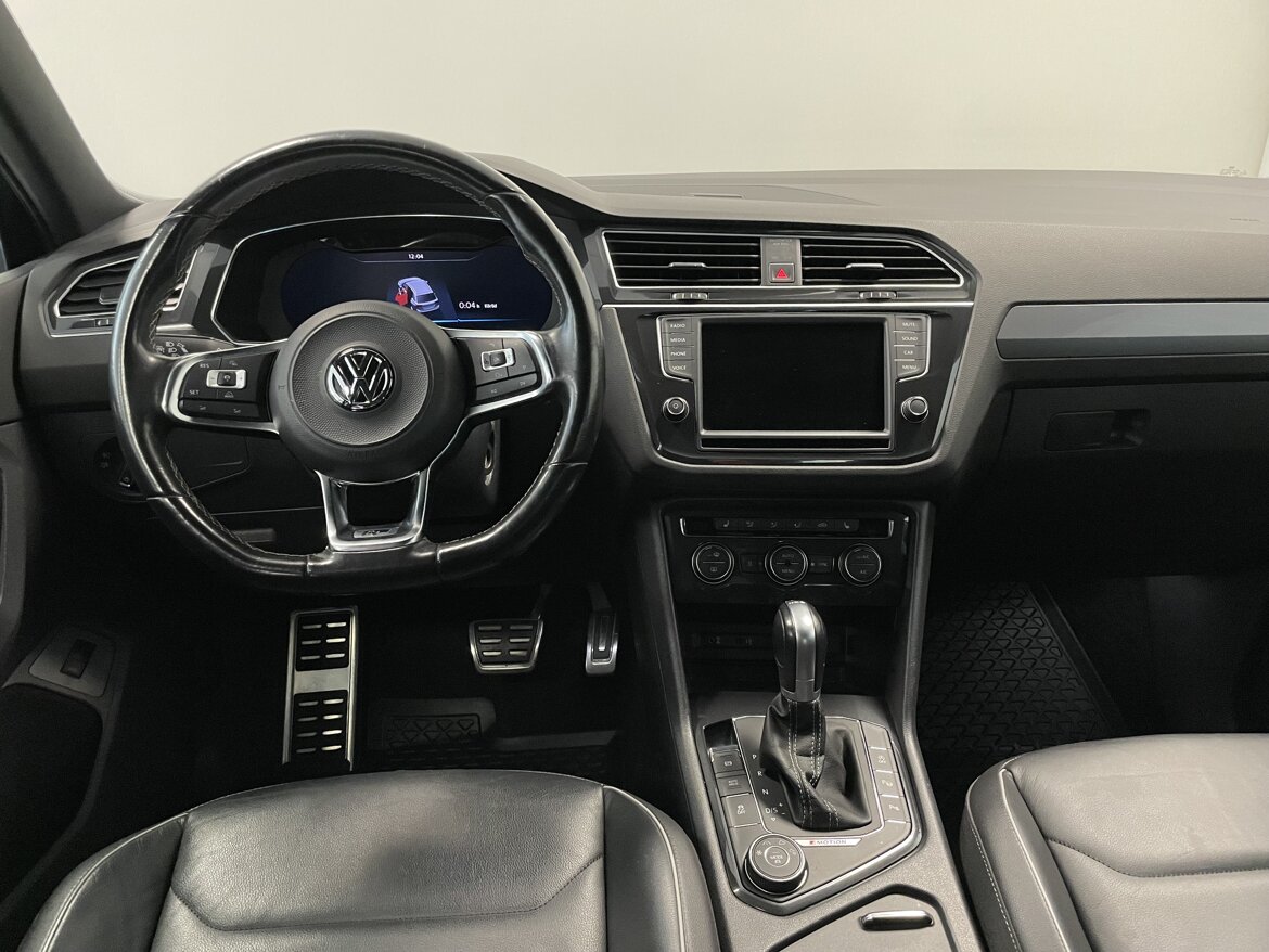 Volkswagen Tiguan Premium, Sport, R-line