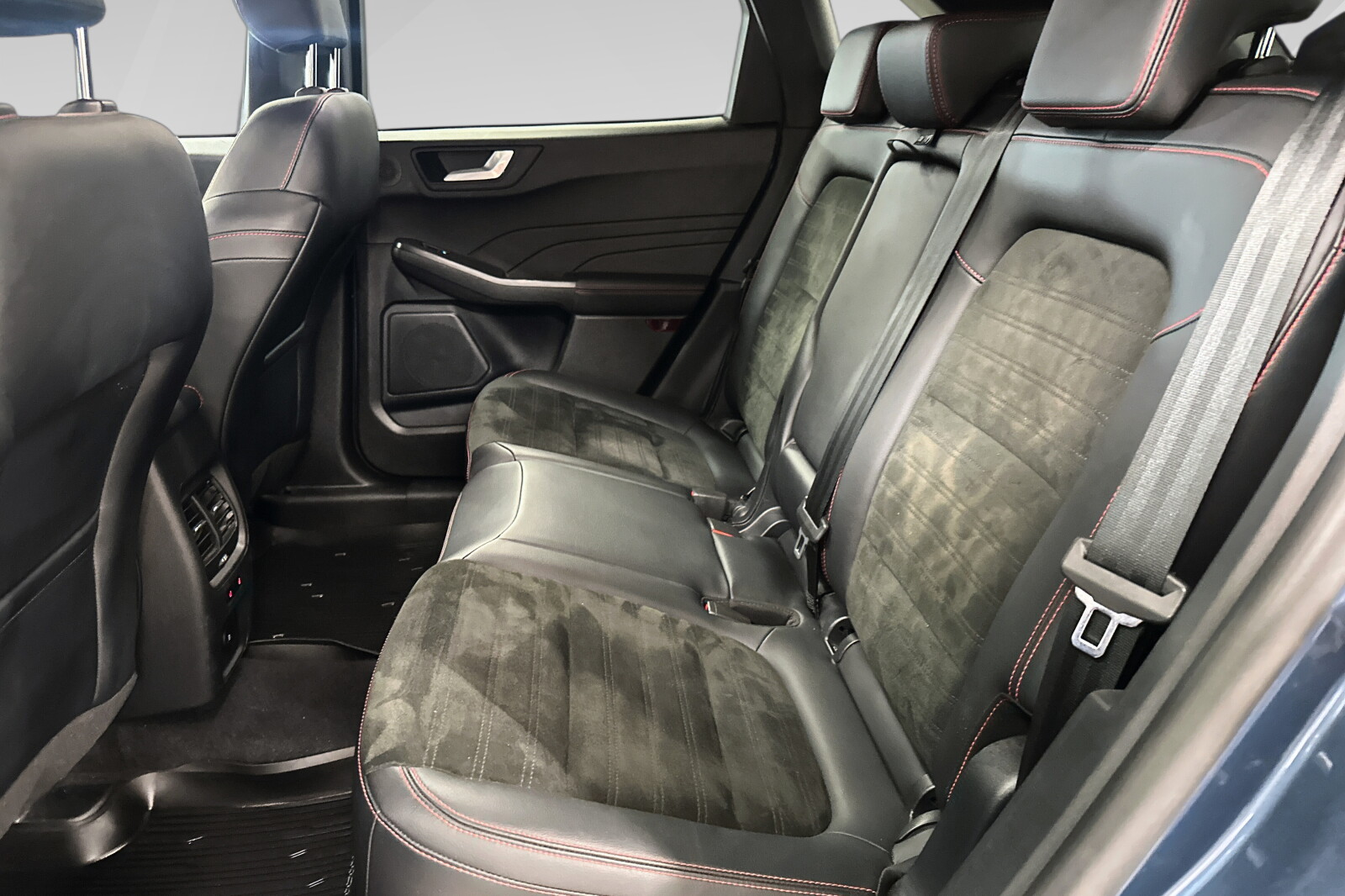 Ford Kuga Plug-In Hybrid bilde 9