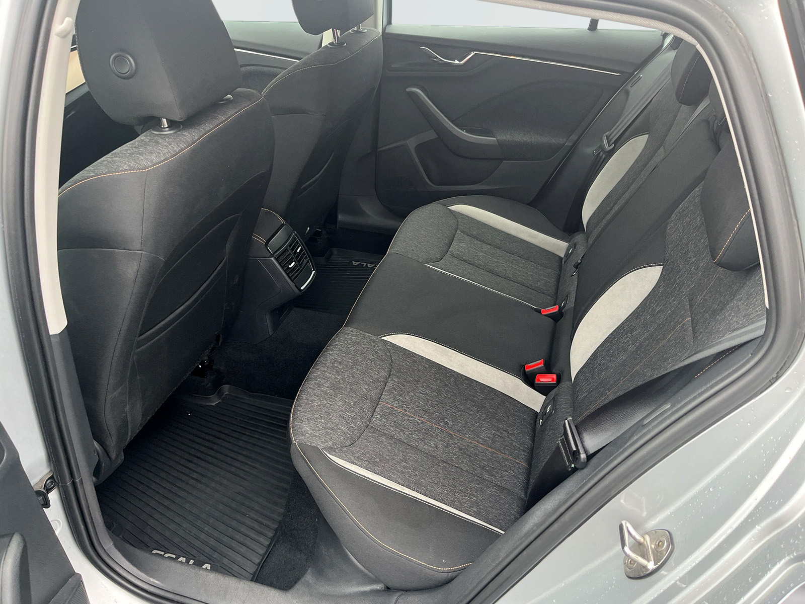 Škoda Scala 1.0 TSI DSG Sekventiell, 110hk, 2023