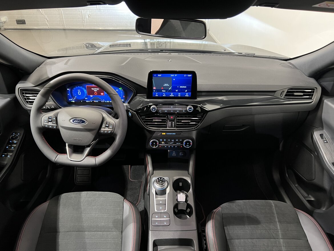 XED58R Ford Kuga PlugIn Hybrid STLine X Business PHEV Wayke