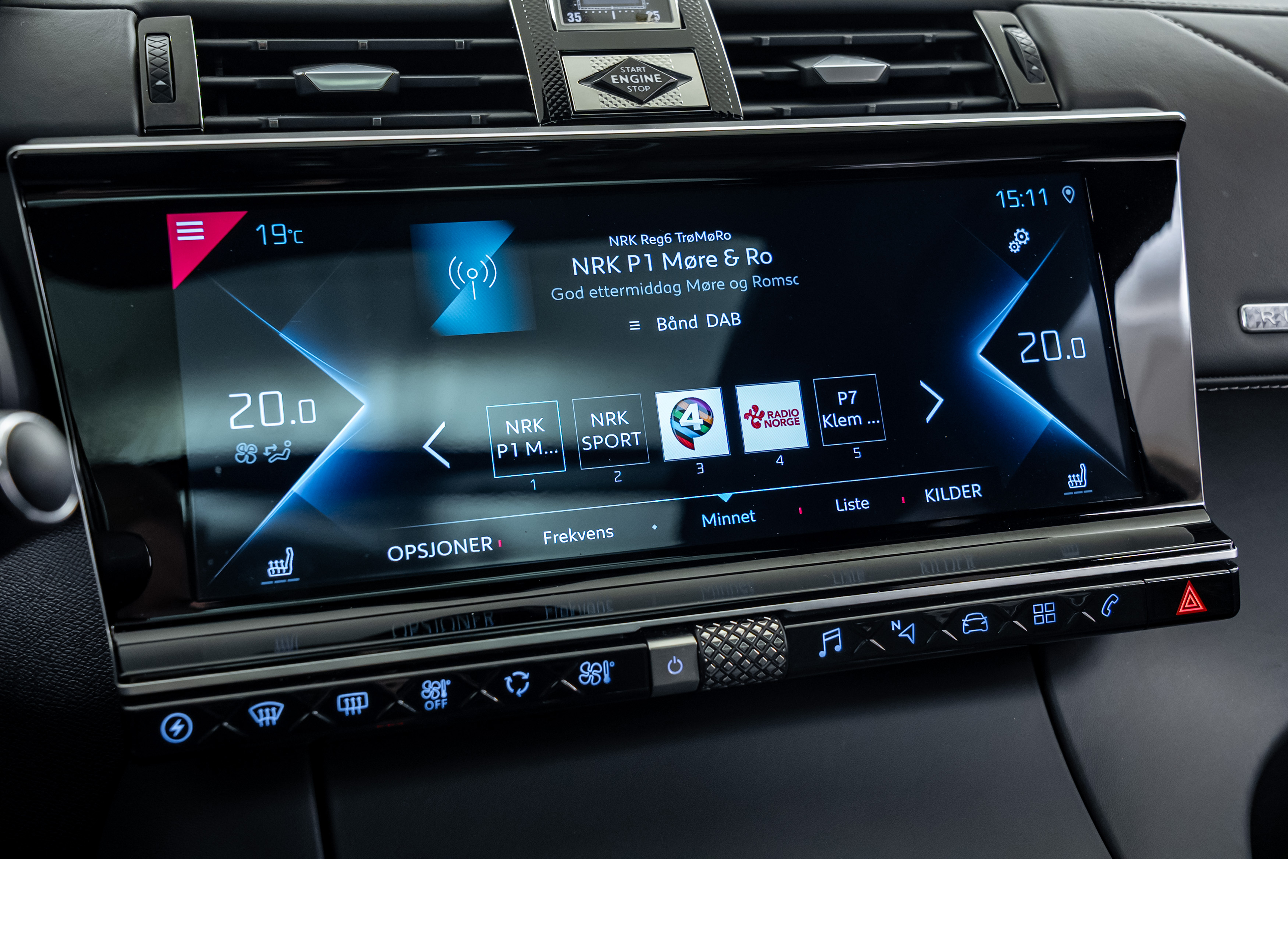 DS 7 Crossback E-Tense 4x4 EAT, 8-trins, 300ps, 2020
