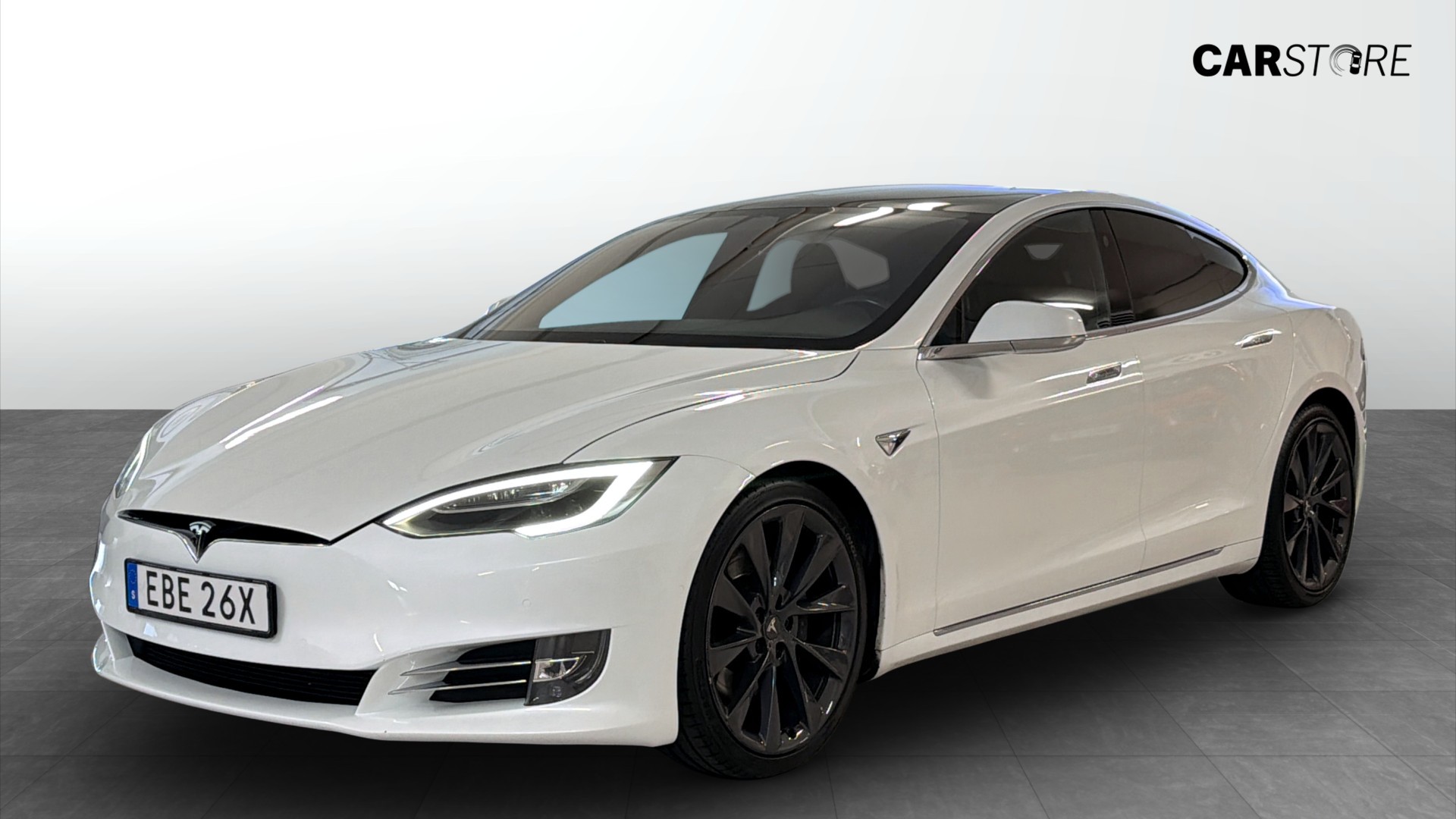 Tesla Model S 423 л.с.